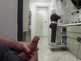 My Big Ass Stepmom Caught Me Jerking Off While Watching Her