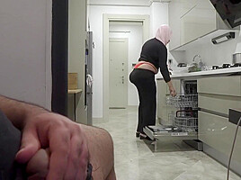 My Big Ass Stepmom Caught Me Jerking Off While Watching Her