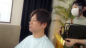 05856 Nasty beauty of barber