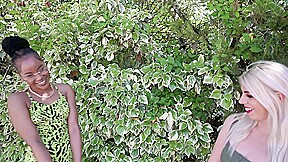 Nathou, 23, is doing some crazy things!