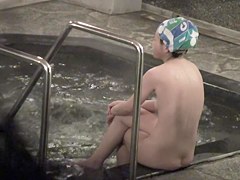 Nude Asian spied from behind on the edge of the pool nri033 00