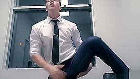 Office hunks Kit Cohen and Paul Canon love dicking around