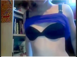 Omegle amateur chicks flashing on video