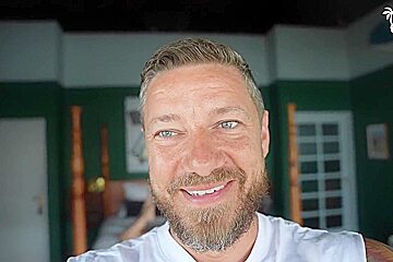 Owiaks And Hot Milf In And Banging My Wifes Creamy Pussy On Vacation Thanks To Porn Money