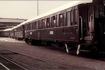 Pat Manning, Keli Richards And Tracey Adams - Lust On The Orient Express