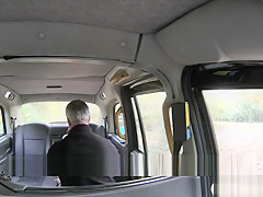 Petite American redhead babe does anal sex in the taxi
