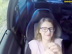 Petite Chick Fucks Taxi Driver