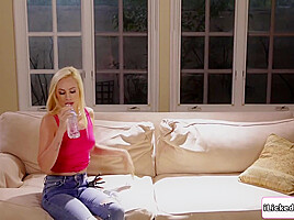 Petite lesbian staff pussy licking blonde celebrity pornstar