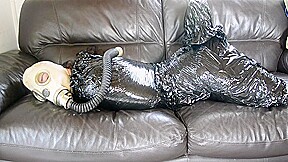 Plastic Bondage Gasmasked Girl