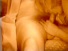 Porno casero vintage mi esposa tiene la garganta profunda se lo traga todo
