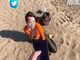 Public Beach Blowjob With Toma Mur