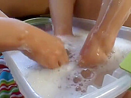 Pussy Licking And Footjob One