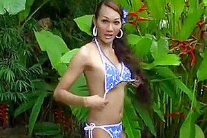 Randy ladyboy solo outdoors