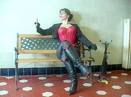 Rubbermaid Lisa