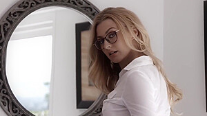 Seduces Her Horny Teacher - Alexa Grace