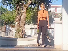 Selenas Outdoor Sex After Yoga