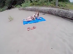 Sex On The Beach Without Complexes (Amateur Private Sex From The First Pers