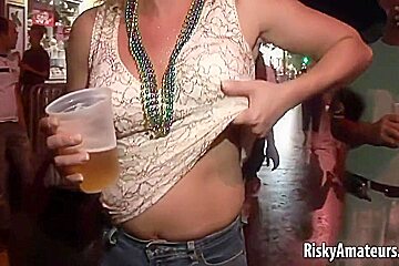 Sexy Amateurs Having Fun One The Street 5 Min