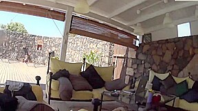 Sexy Frau bekommt Creampie von einem Fremden im Urlaub