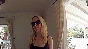 Sexy Frau bekommt Creampie von einem Fremden im Urlaub