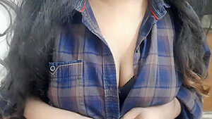 Sexy Indian Girl Is Alone At Home - She Is Feeling Horny And Playing With Her Body