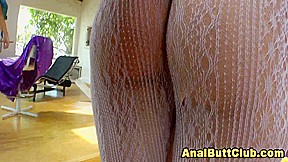 Sexy assed stocking babe