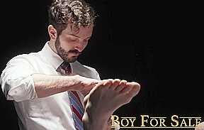 Sexy suited bearded DILF seduces trembling twink