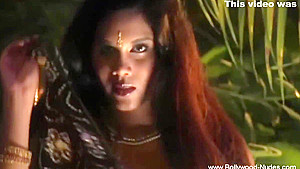 She Spend Her Time To Arouse And Seduce Her Man With Her