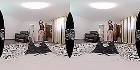 She Wants My Cum All Over Her Face; Amateur VR Porn Facial