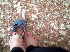 Shoeplay Dangling And Footjob Simulation! With Dirty Talking!