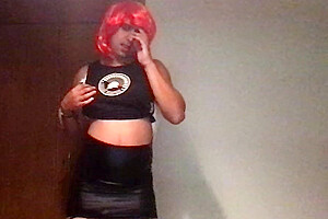 Sissy Dancing is back! - Watch the Tempo