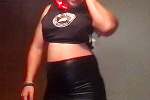 Sissy Dancing is back! - Watch the Tempo
