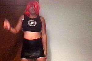 Sissy Dancing is back! - Watch the Tempo