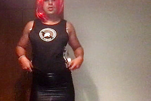 Sissy Dancing is back! - Watch the Tempo