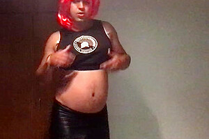 Sissy Dancing is back! - Watch the Tempo