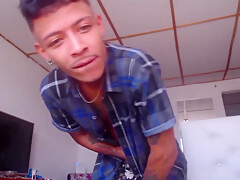 Solo Super Hot & Skinny Juan Stroking