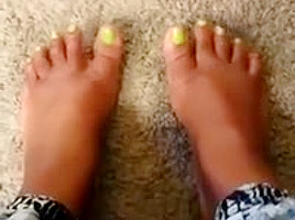 Some ole feet play