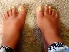 Some ole feet play