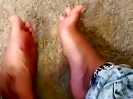 Some ole feet play