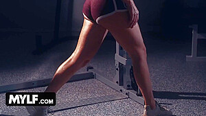 Sophia Locke - Busty Fit Milf Ends Her Sweaty Workout With Some Hardcore Pounding In The Gym