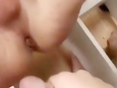 Sporting teenager 18+ Gives his Butt 
