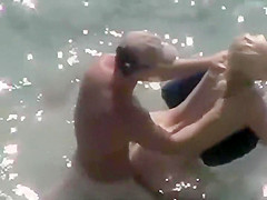 Spying them fuck in the water