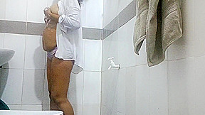 Sri Lankan - Bathroom Bath Fun