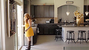 Stepdaughter teen 18+ tried new thing with a MILF stepmom