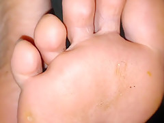 Stepmom Teases Me With The Smell Of Her Smelly Feet