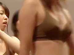 Super hot Japanese girls flashing part2