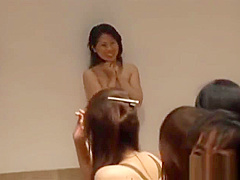 Super hot Japanese girls flashing part2