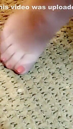 Sweaty Pantyhose Toes Soles After Working Out