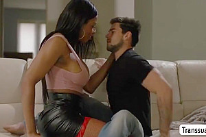 Tbabe Gets A Chance To Bang Her Boyfriend