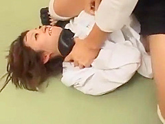 Thang l&agrave m vua, thua bi dit hoi dong